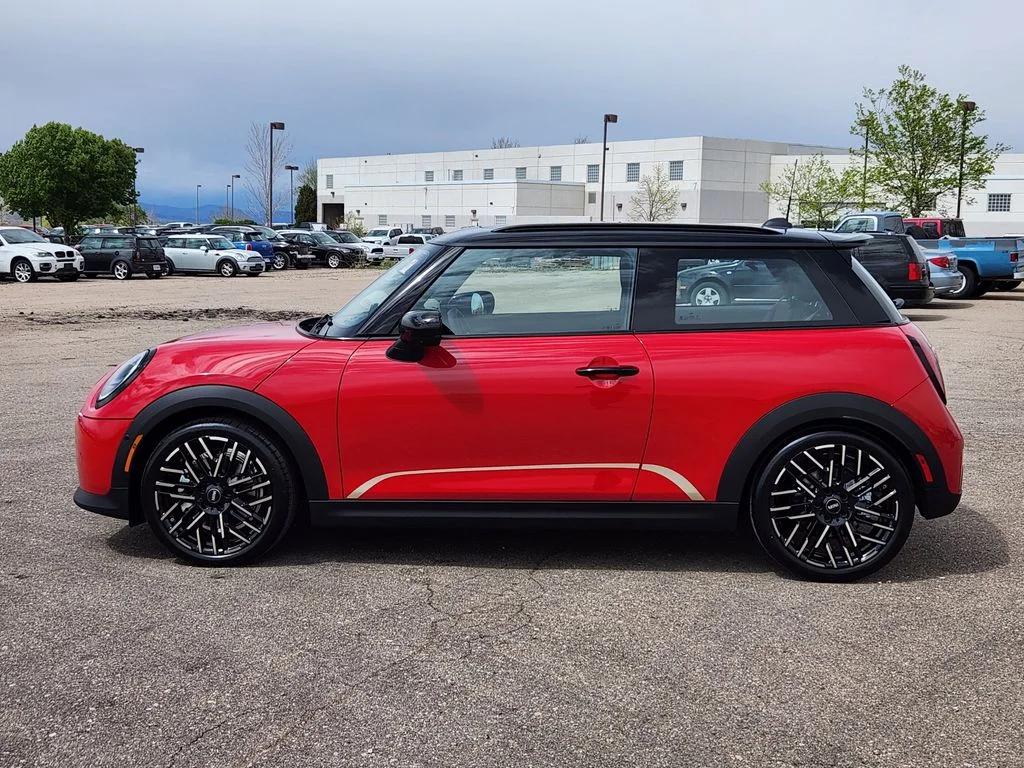 mini hardtop 2 door 2026 WMW23GD01T2Y40409 image mini hardtop 2 door 2026 WMW23GD01T2Y40409 image